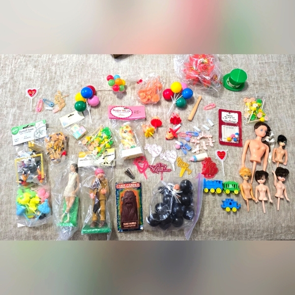 Lot of  Vintage Cake Decoration Toppers Cupcake Plastic Variety All Occasions - Picture 1 of 5